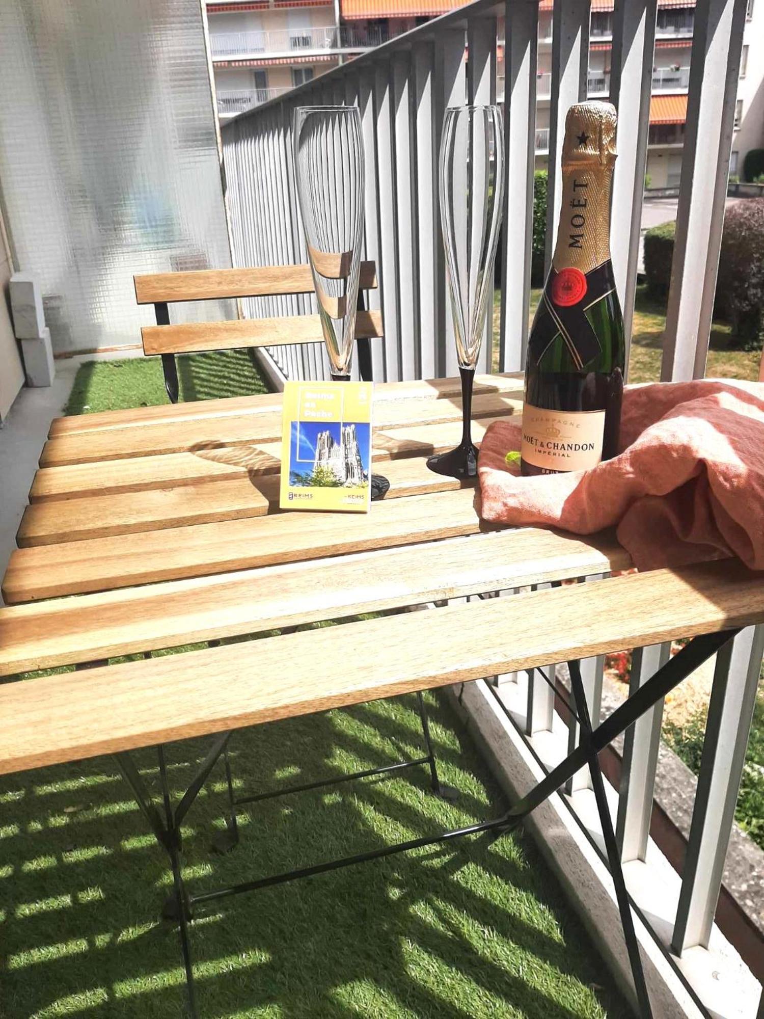 Appartamento Au Havre Des Sacres - Balcon - Proximite Centre Reims Esterno foto